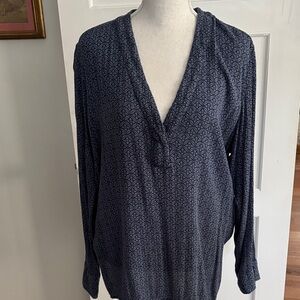 Elegant Blue Patterned Blouse
